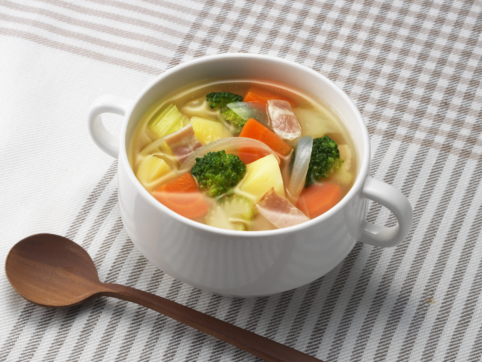 具だくさんの野菜スープ