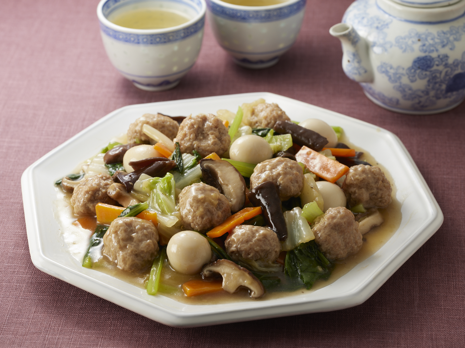 肉だんごの八宝菜